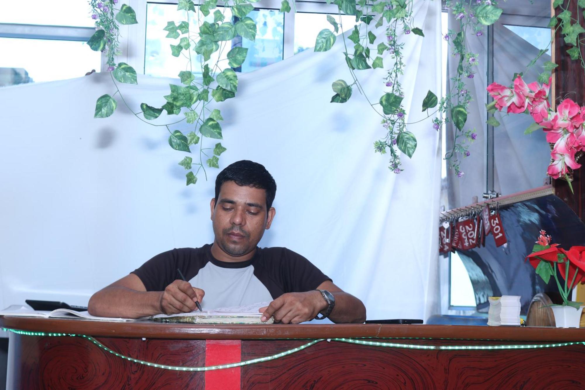 Punjabi Dhaba Lodge & Restaurant 룸민데이 외부 사진